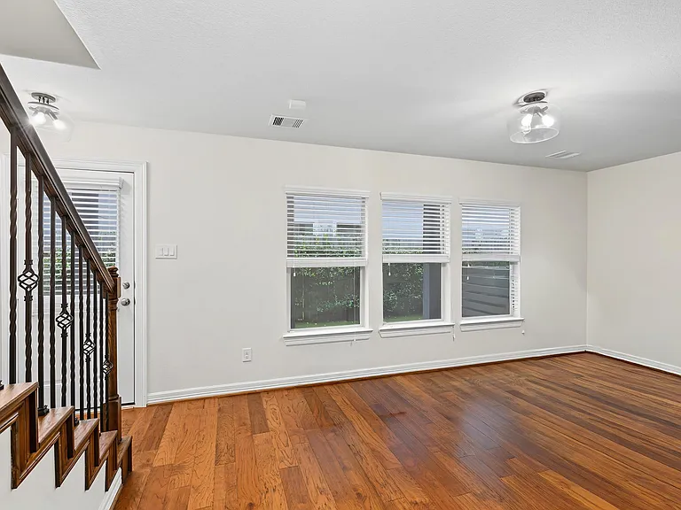 2713 Shadybrook Meadow Dr — Photo 13