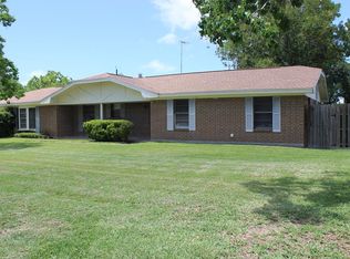 300 Austin Ave, Palacios, TX 77465