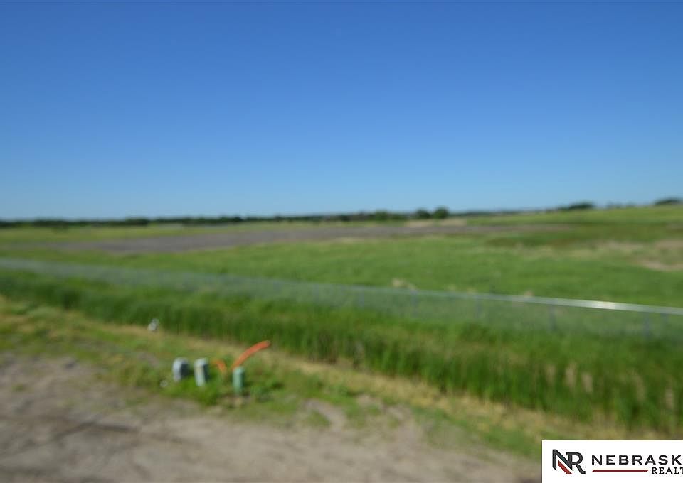 2nd image of 7035 N 50th Pl