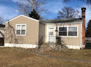 1143 Reyem Ct, Saint Louis, MO 63132