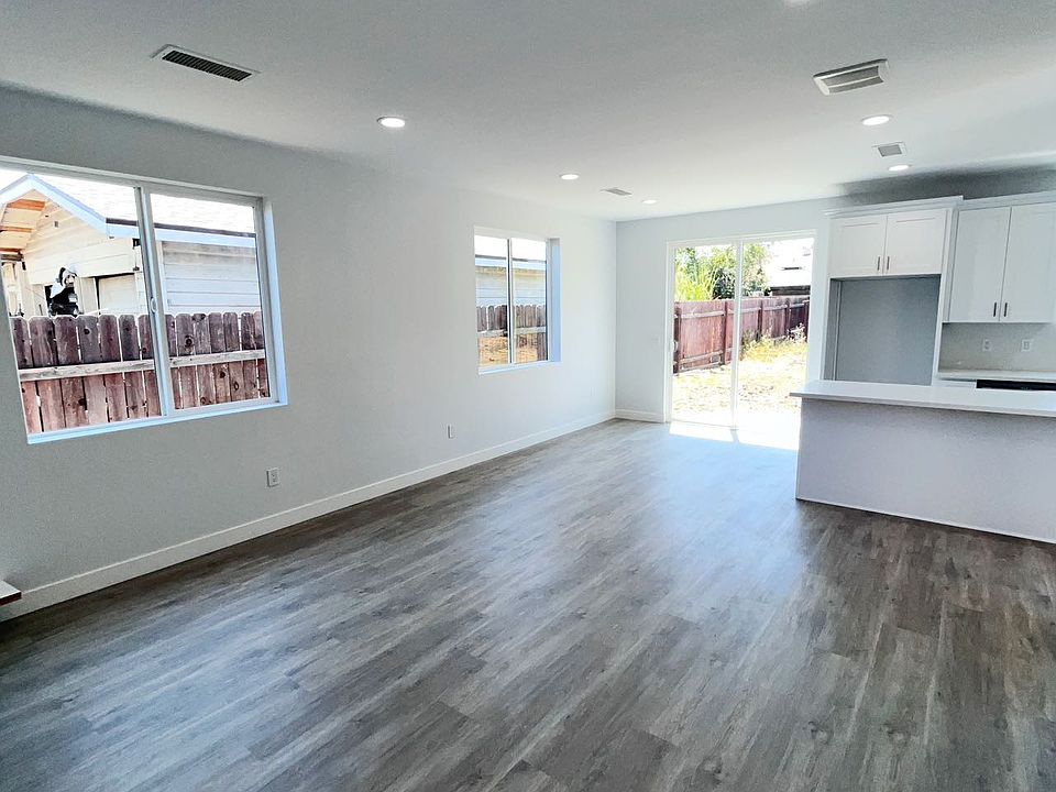 1st image of 13818 Proctor Ave