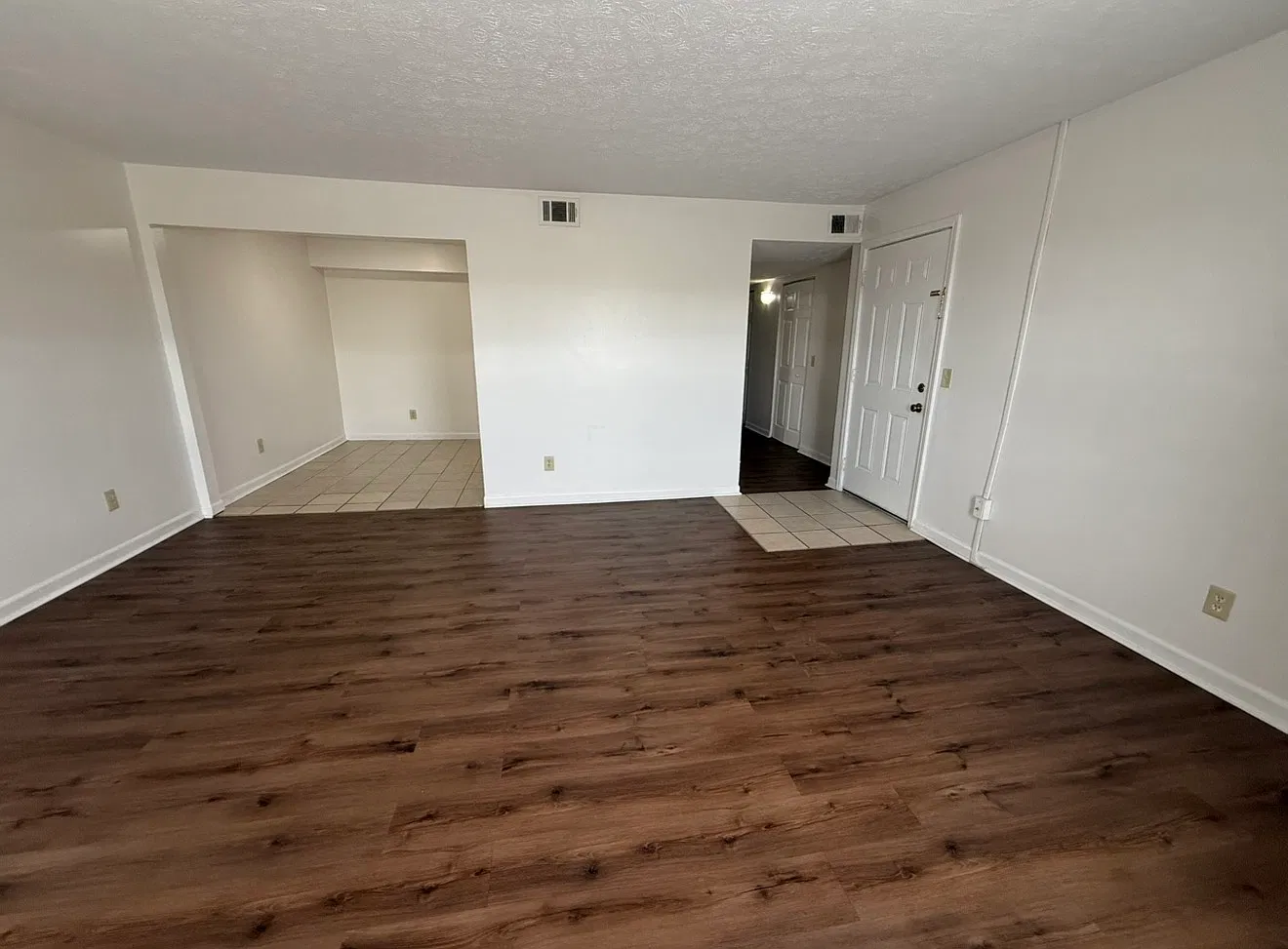 1 bed, 750 sqft, $750 — Photo 3