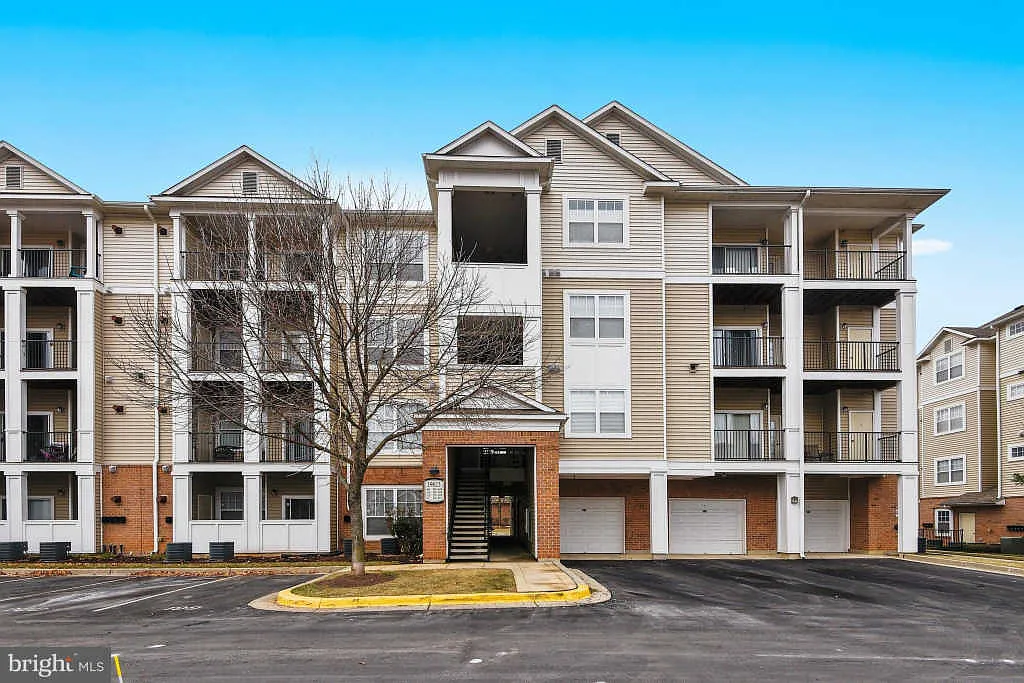 19623 Galway Bay Cir APT 103 photo 1