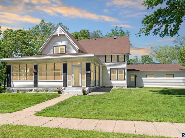 1100 Washington St, Centerville, SD 57014
