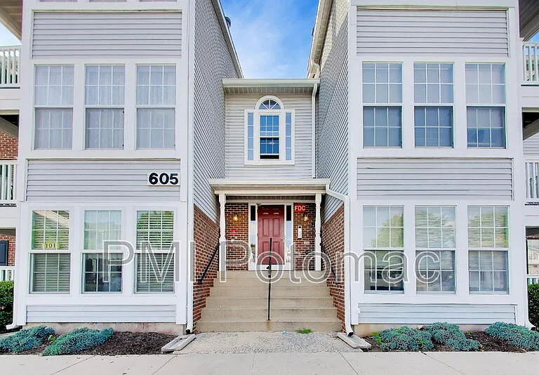 605 Himes Ave #111 — Photo 1