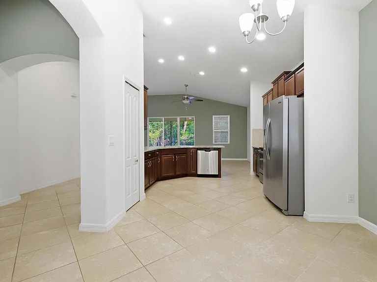 740 Preakness Cir — Photo 9