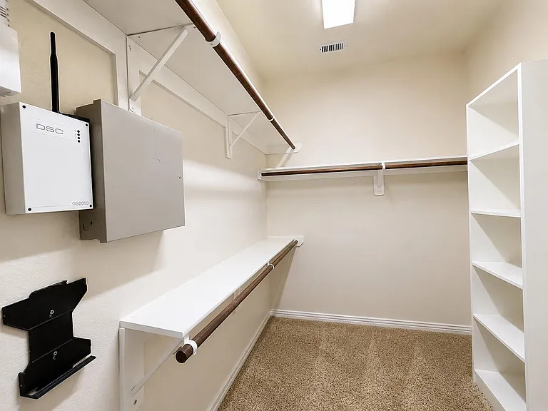 7506 Amber Village Cir — Photo 15