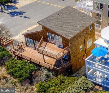 11 E Essex Ave, Harvey Cedars, NJ, 08008