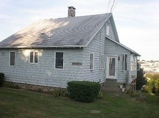 50 Conanicut Rd, Narragansett, RI 02882