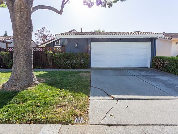 2nd image of 5857 Marshwell Way