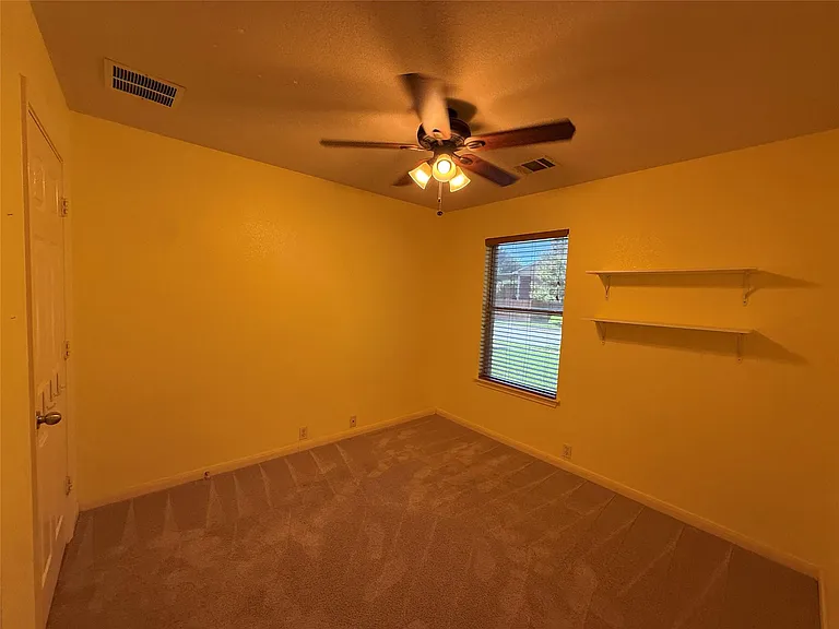 645 Arrowood Pl — Photo 17