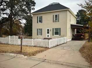 902 Central St, Oxford, NE 68967