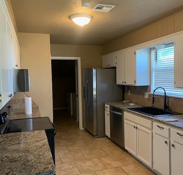 207 Hillcrest Dr — Photo 4
