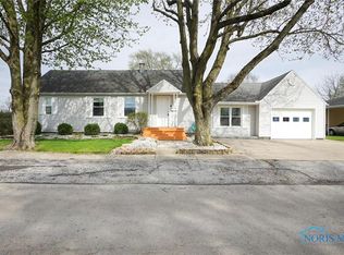 1231 Bolton St, Findlay, OH 45840