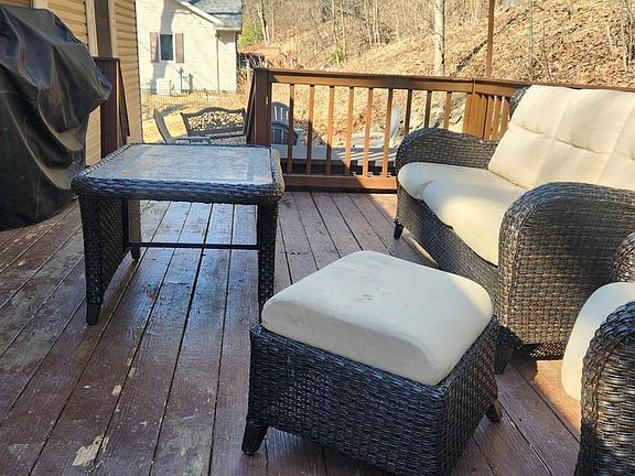 4th image of 1606 MEADOWVIEW ROAD