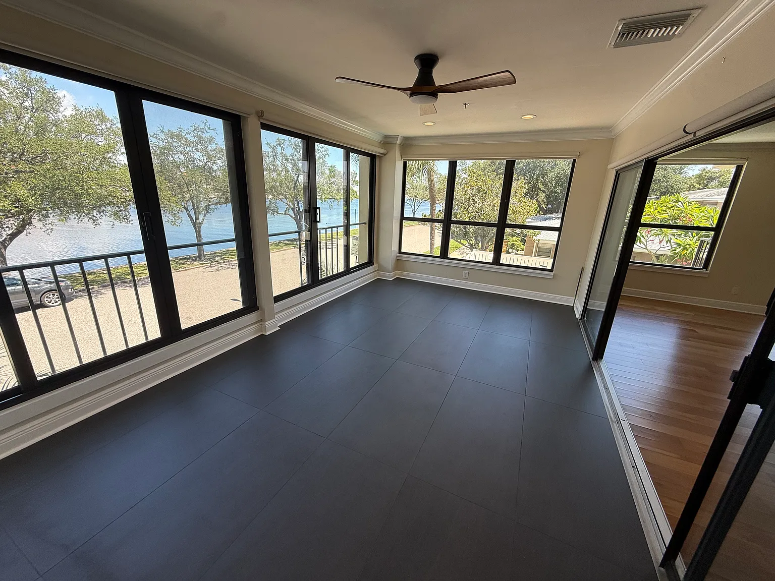 2 bed, 1666 sqft, $4,900 — Photo 3