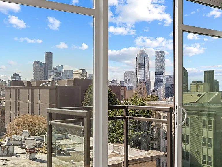 101 Broadway, Live Here, Go Anywhere — Photo 36