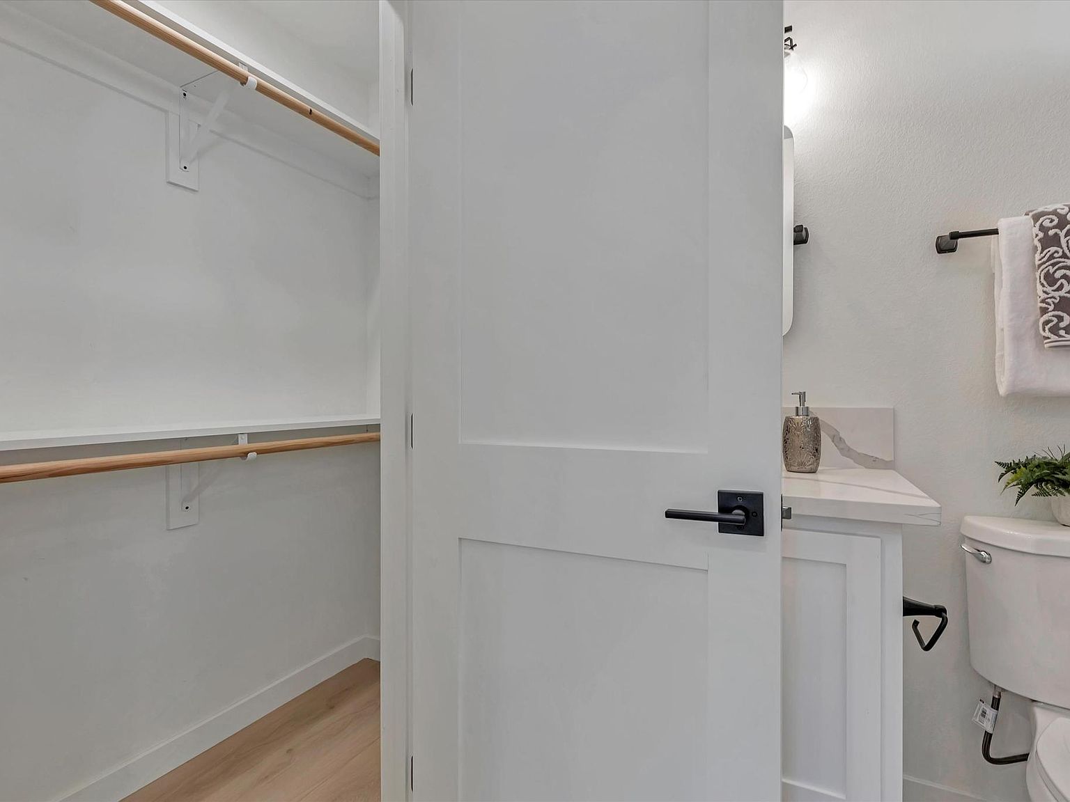 8040 Sacramento St, Fair Oaks, CA 95628 Zillow