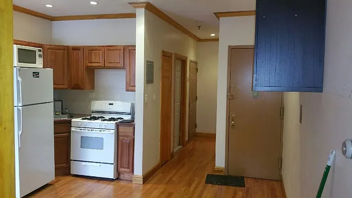 Rented by G2 Realty Group LLC | media 19