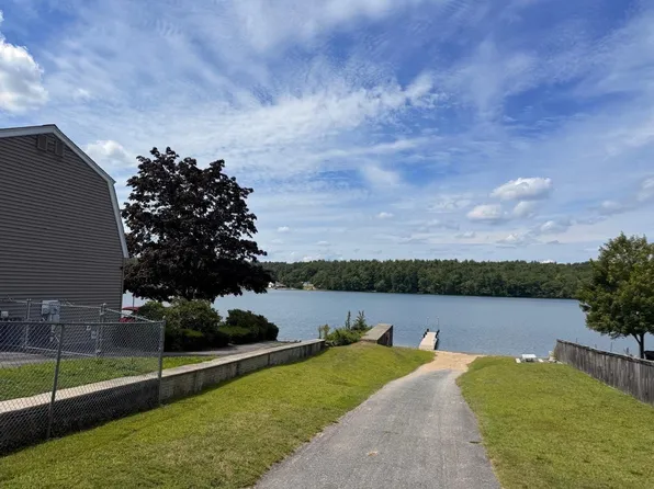 155 A St, Dracut, MA 01826