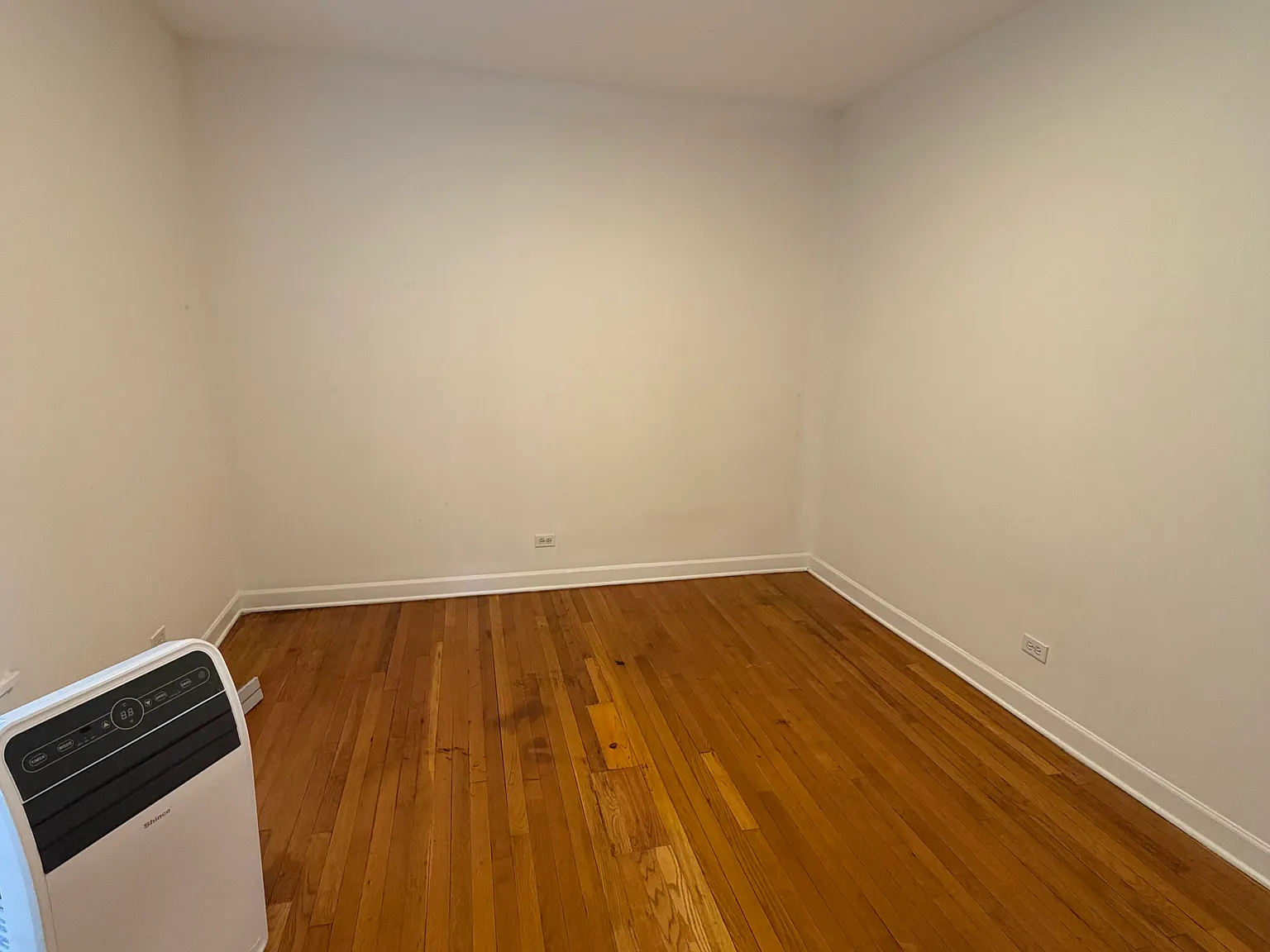 7025 N Sheridan Rd — Photo 3