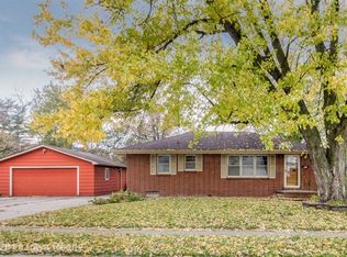 207 N G St, Indianola, IA 50125