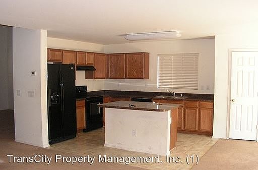 4th image of 6705 E Flynn Ave