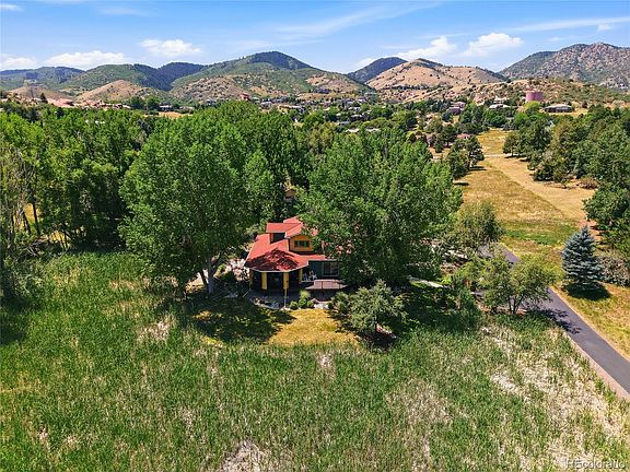 2nd image of 6115 Meadowbrook Drive