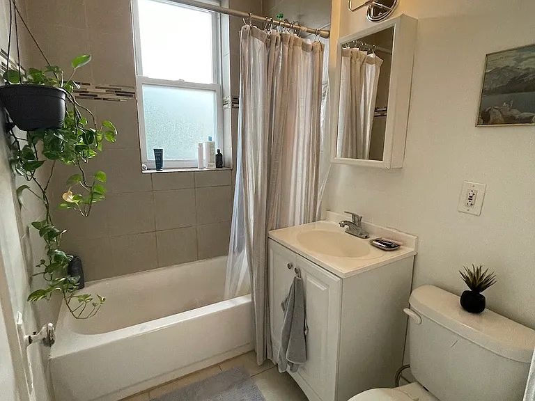 2910 N Albany Ave #1E — Photo 12