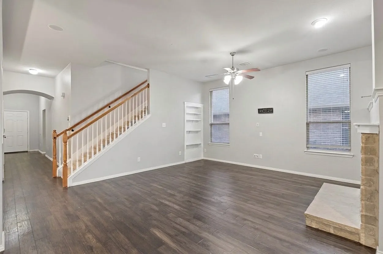 4 bed, 2694 sqft, $3,250 — Photo 4