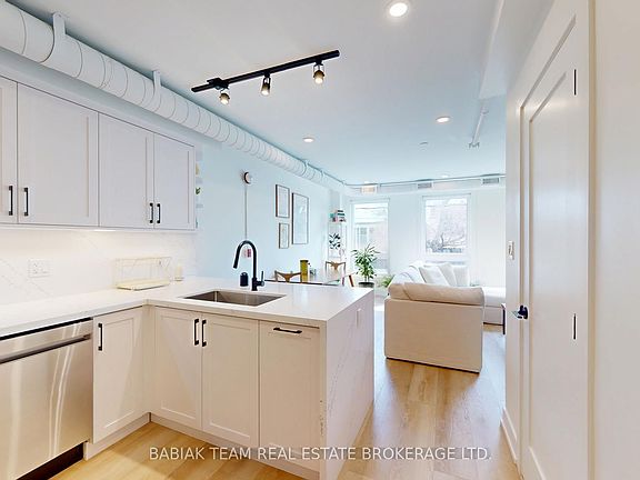 5th image of 656 Annette St #201