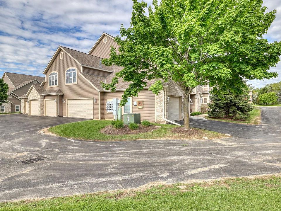 1st image of W159N4872 Graysland DRIVE