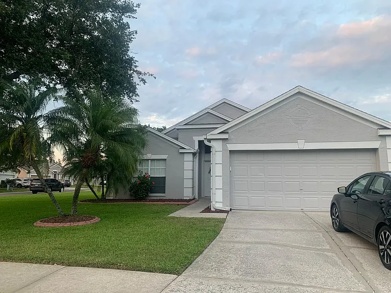 18139 Leafwood Cir — Photo 5