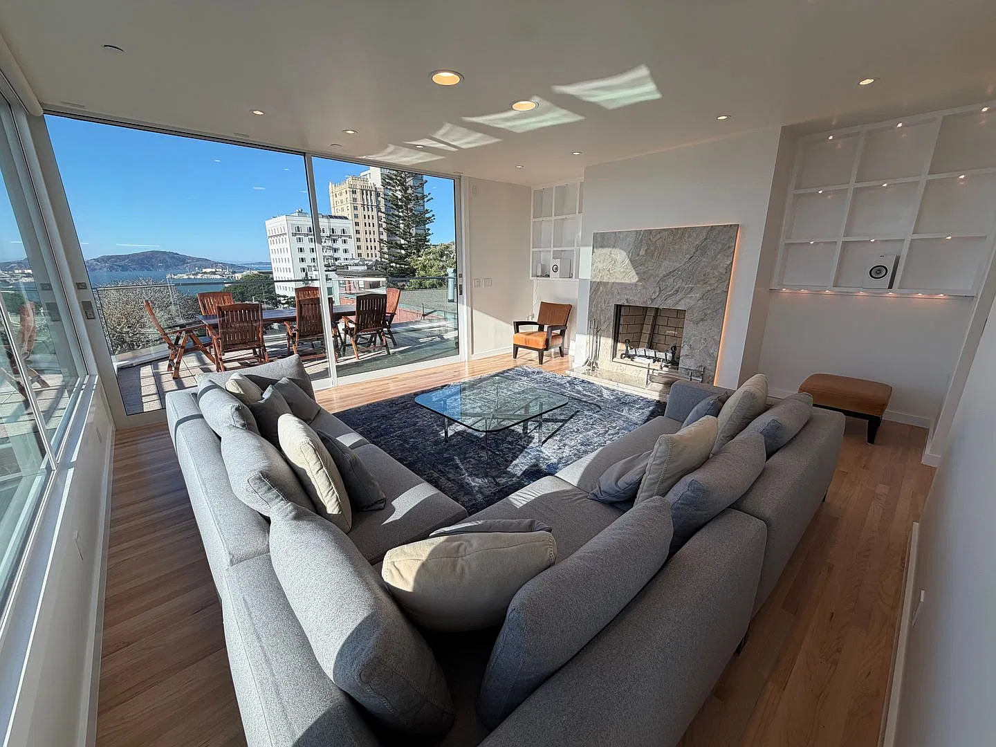 Iconic Russian Hill Luxury: Fully Remodeled 6-Level Home with Sweeping Bay Views — Photo 2