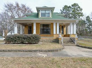 422 N 13th St, Van Buren, AR 72956