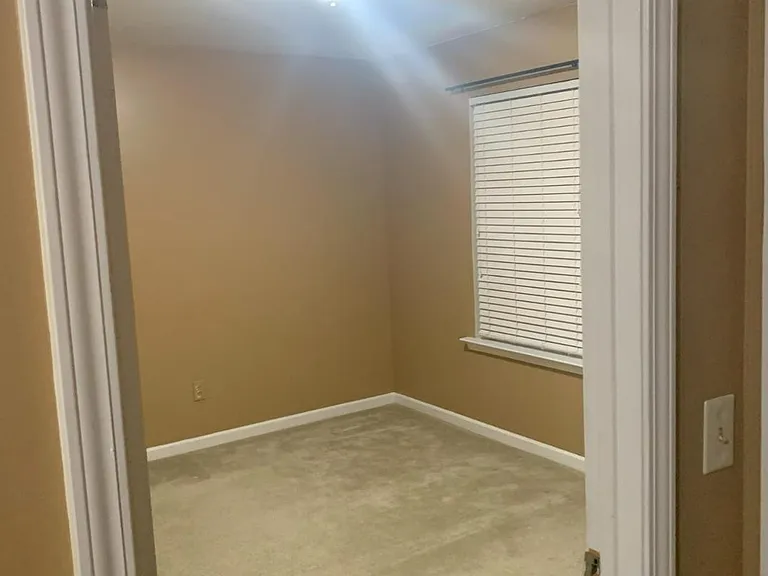 4415 Karlbrook Ln — Photo 12