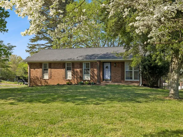 604 Blue Ridge Dr, Columbia, TN 38401