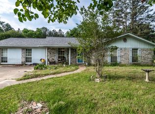 6951 Oak St, Ida, LA 71044