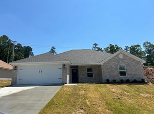 5828 Heritage Heights Dr, Benton, AR 72019