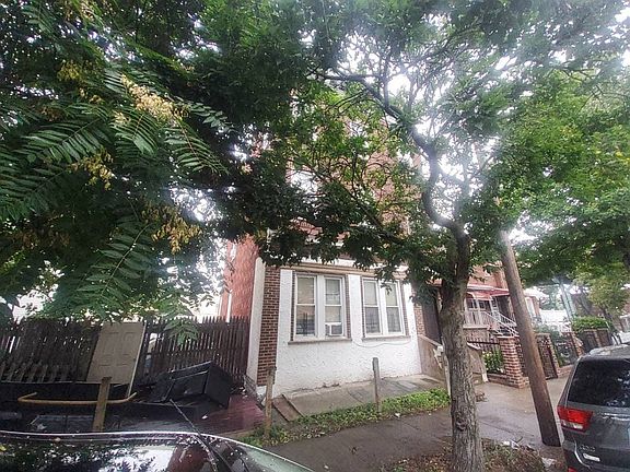 3rd image of 4643 Bronx Blvd