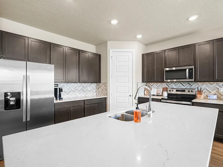 8588 Dahlia Cir — Photo 11