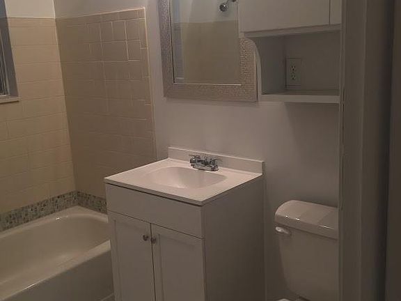 4th image of 4949 Cornell Dr