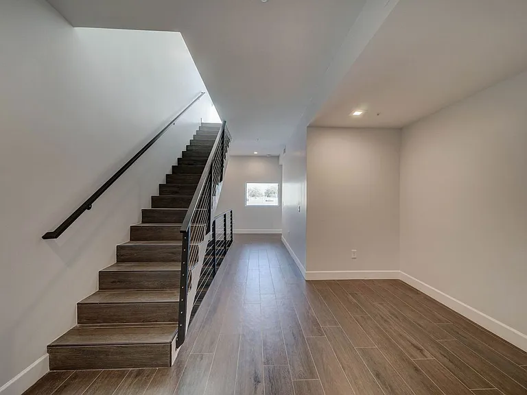 504 E Roosevelt St #1103 — Photo 14