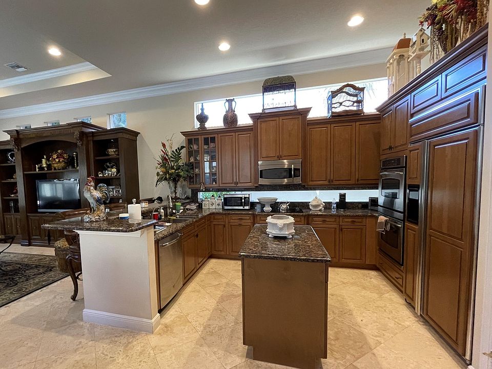 2nd image of 8626 Valhalla Dr