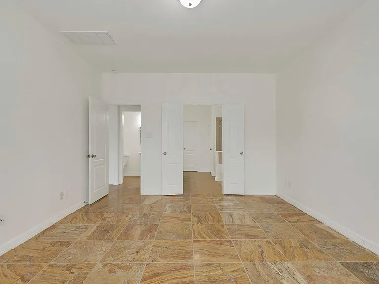 2110 Mateo Park Dr — Photo 34