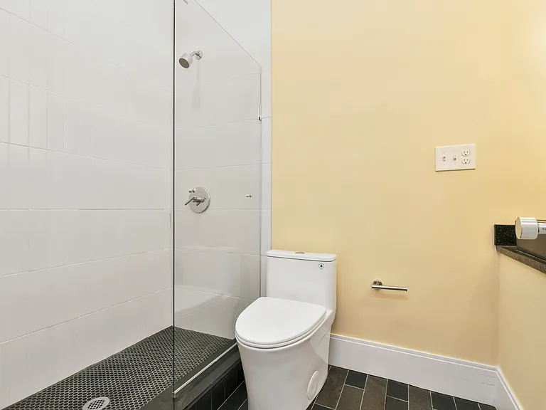 184 Paris St #3 — Photo 10