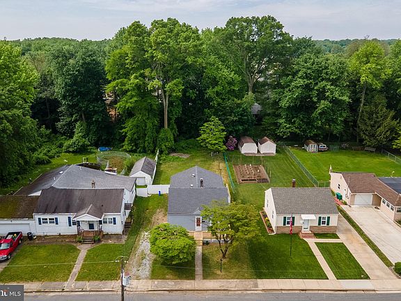 3rd image of 71 New Jersey Ave
