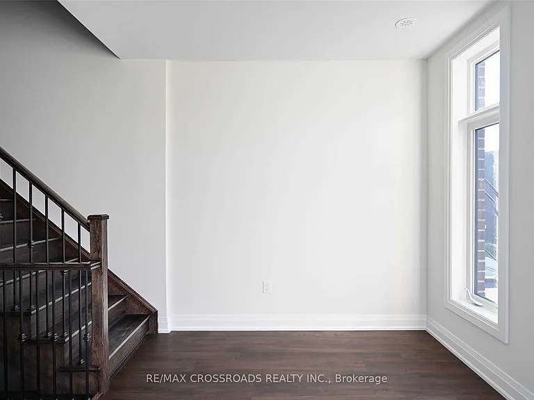 37 Creekbank Rd — Photo 5