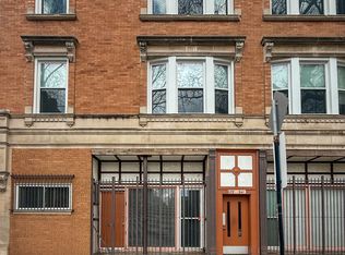 839 S Carpenter St #1A, Chicago, IL 60607