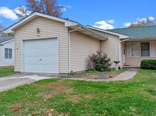 2612 Austin Dr, Springfield, IL 62704